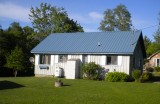 New metal roof and large yard for the kids
